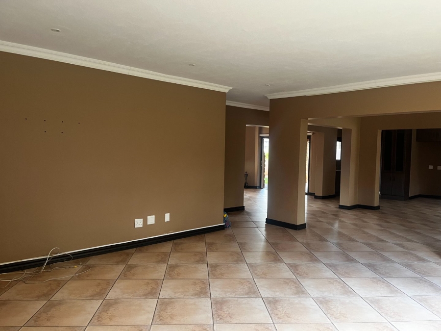 4 Bedroom Property for Sale in Melodie North West
